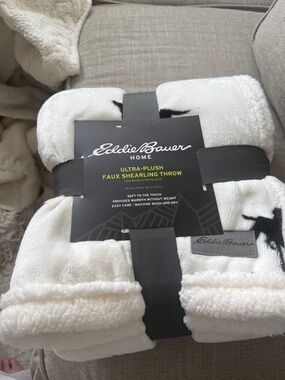 Eddie Bauer White Faux Shearling Throw with Black Accents